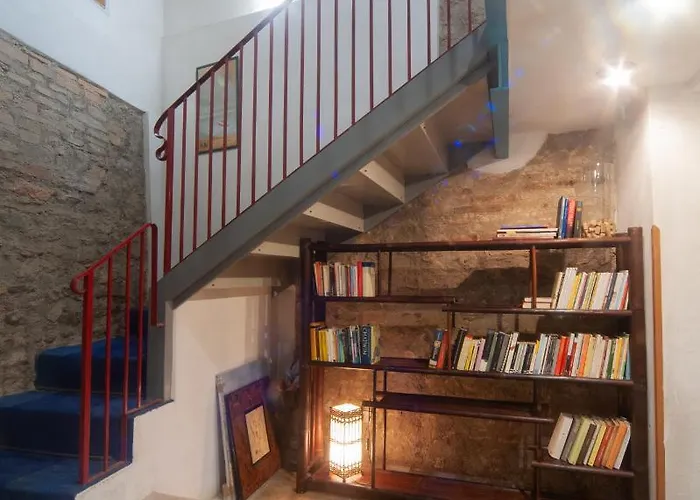 Garibaldi アパート *